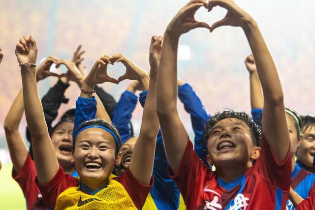 库里23分杜兰特21+10 勇士不敌太阳遭遇4连败